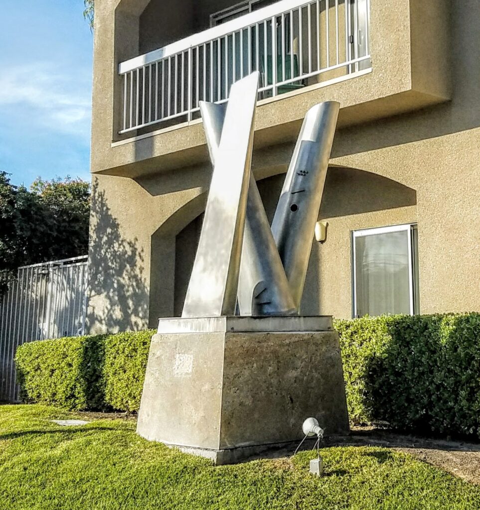 Kinor Shin II, Charna Rickey, North Side of Central, Between Brea Boulevard & Tamarack